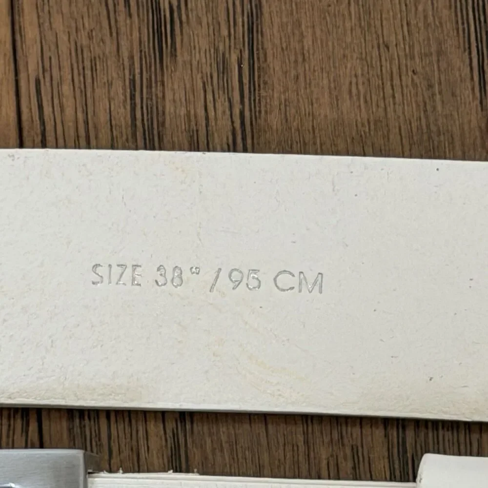 J.Lindeberg Slater White Leather Golf Belt Mens Size 38 Made In Italy